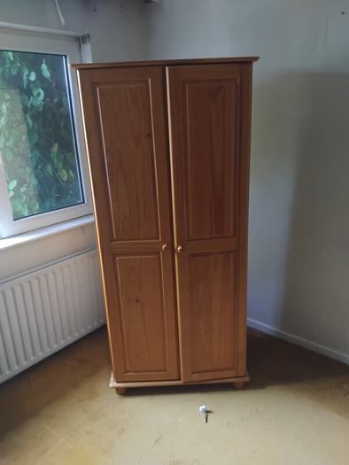 wardrobe
