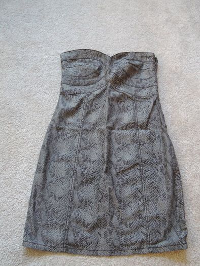 Dress Bershka denim size L strapless sneak skin effect brand new