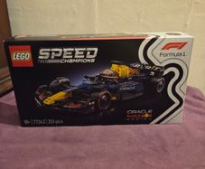 Brand New Lego Speed Champions F1 - 77243