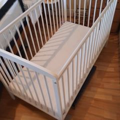 White wooden Cot