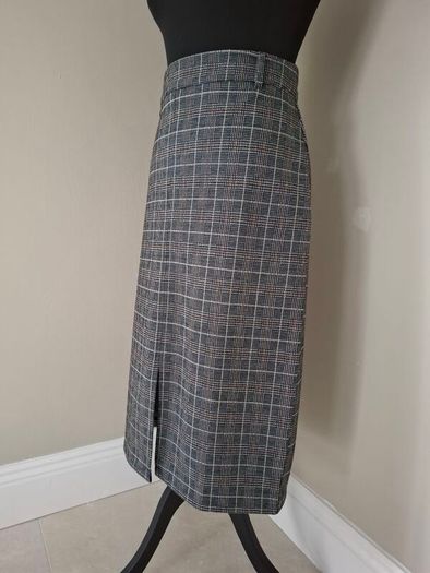 Peppercorn skirt