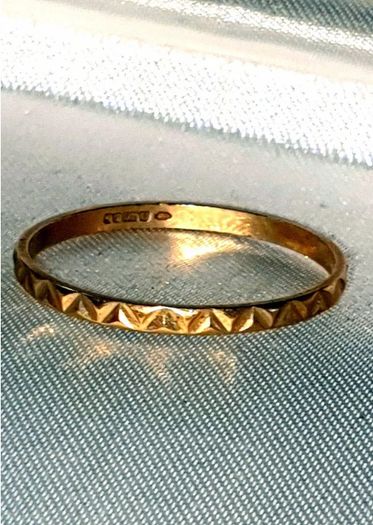 Vintage Hallmarked 9k Yellow Gold Geometric Ring