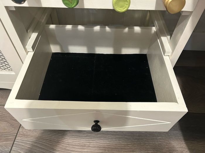 Solid wood wine cabinet