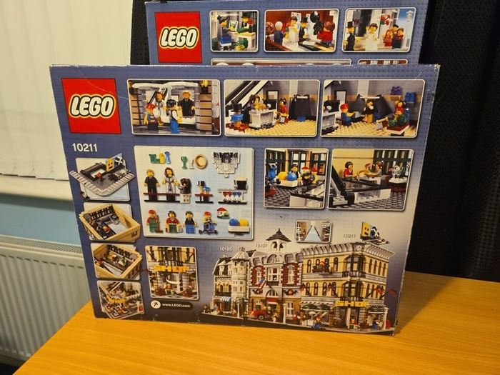 Lego Town Hall 10224 box only