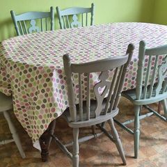 Table & Chairs