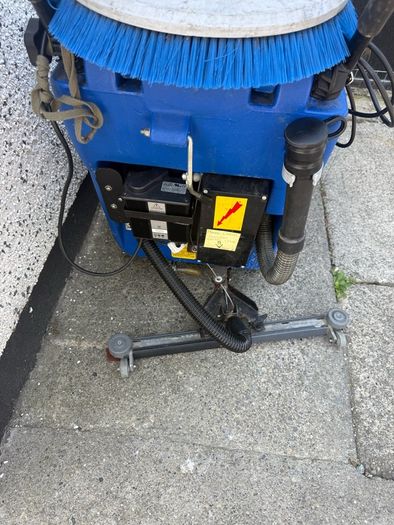 Floor cleaner
