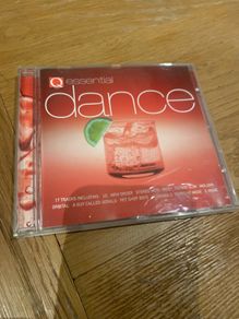 Q Essential Dance (Various Artists)