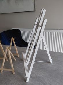 Easels