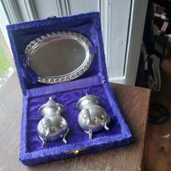 salt and pepper set