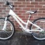 Girls bicycle Image 5