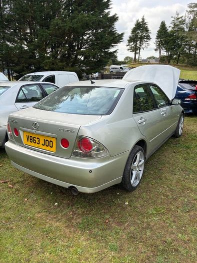 99 Lexus is200 auto