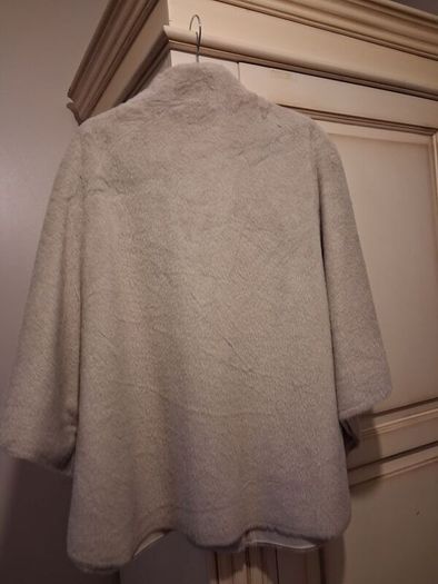 Rino & Pelle faux fur cape UK 14