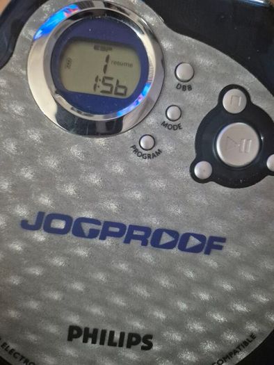 Vintage Philips Jogproof Portable CD Player (Tested & Working)