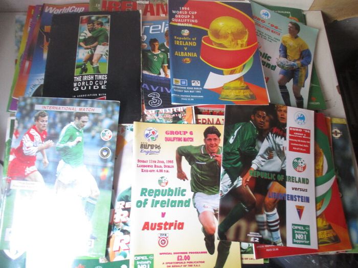 Job Lot Of 60 Irish International Soccer Programmes