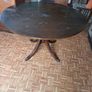 Expandable antique table Image 3