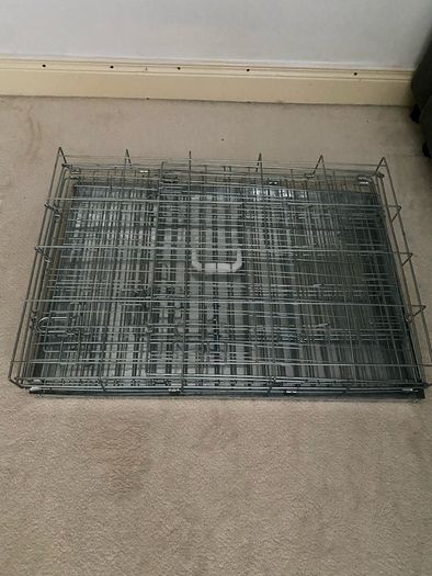 Dog crate (Medium)