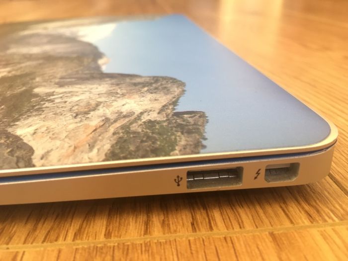 Apple MacBook Air 11" 1.7GHz i7 8Gb RAM 128Gb SSD, Big Sur OS in original box
