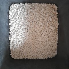 Cat Litter - clay based