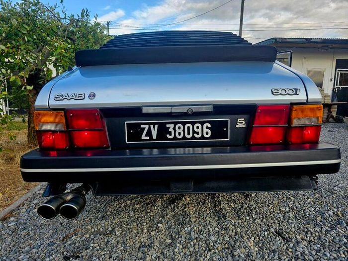 1986 Saab 900i 8v Flat-Nose (Unique Diplomatic Restoration)