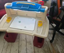 Kids Drawing Desk