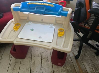 Kids Drawing Desk