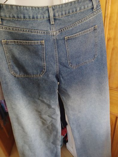Pretty Little Thing Wide leg jeans