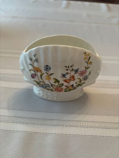 Aynsley Porcelain Exotic Bird Shell Vase