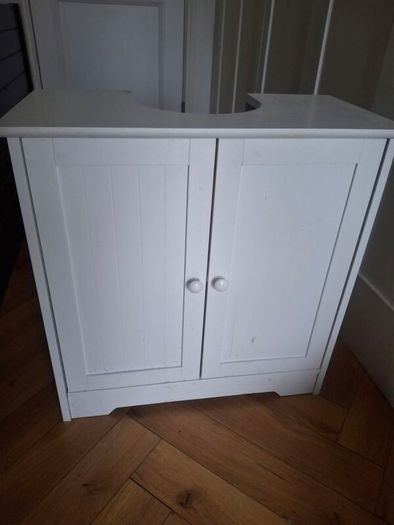 bathroom cabinet