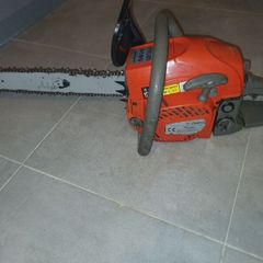 ZoMax Chainsaw