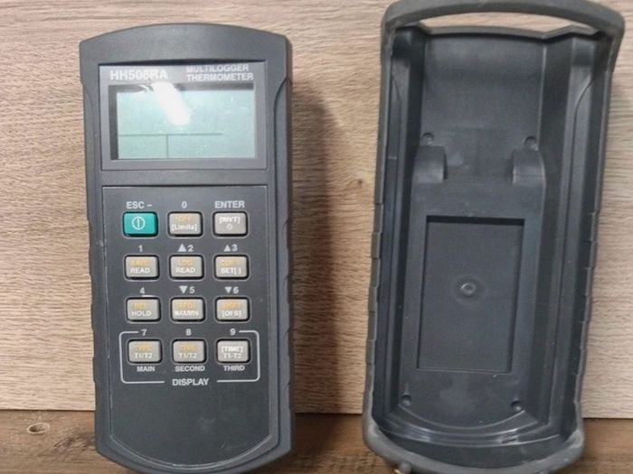 Omega data logger and thermometer