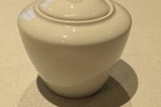 30 Steelite 7oz white covered sugar bowl sold individually