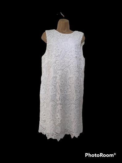 white lace pencil dress size 16 Postage included