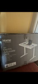 Electric adjustable desk