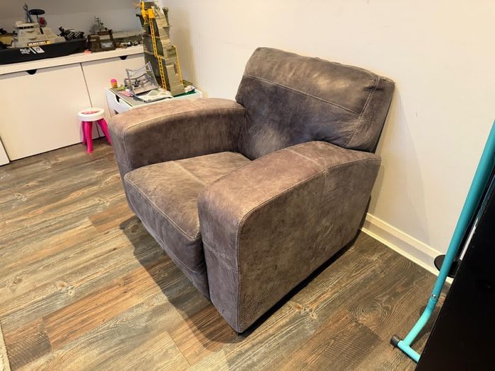 Armchair - Navy Leather