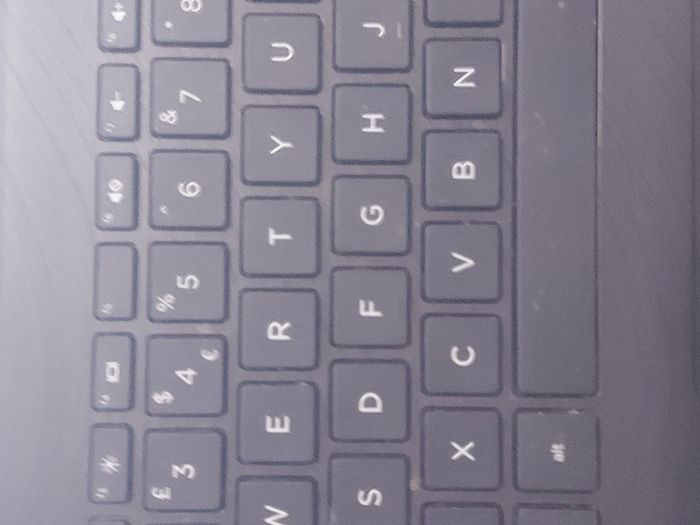 HP 15.6 inch Laptop, Model 15-bw066sa, AMD A6-9220 Radeon R4, 5 Compute Cores 2C + 3G, 2.5GHz, 4GB Ram, 1 Terrabyte HDD,Windows 10, Microsoft Edge, Chrome and VLC