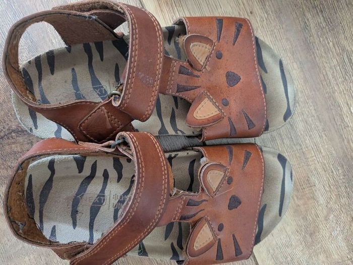 boys sandals