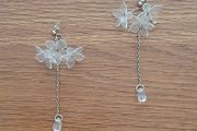 Very pretty dainty flower earrings
