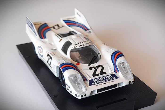 Diecast Model Le Mans Winning Porsche 917 - Brumm  1:43