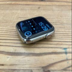 Apple Watch Series 5 stainless steel 100% Battery health.