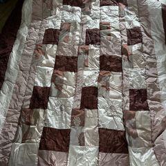 Quilted bed spread