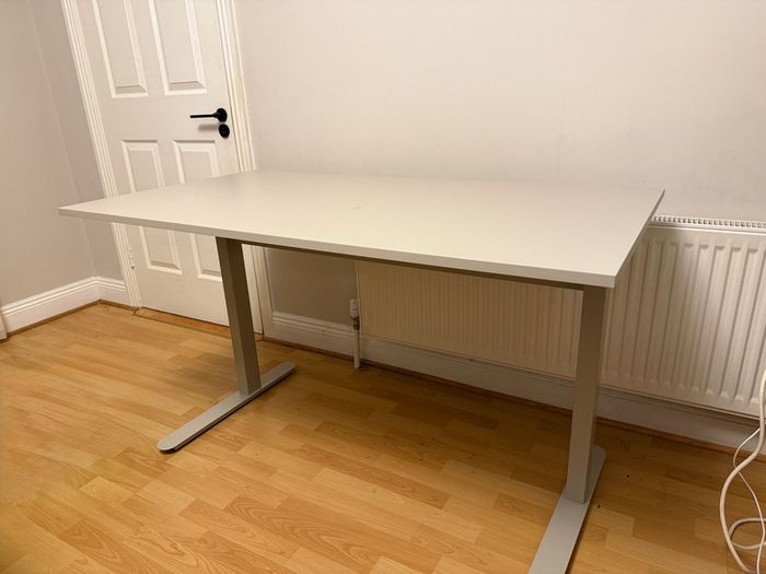 Gas standing desk LUNDTOFT 70x130 beige