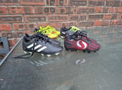Kids football boots