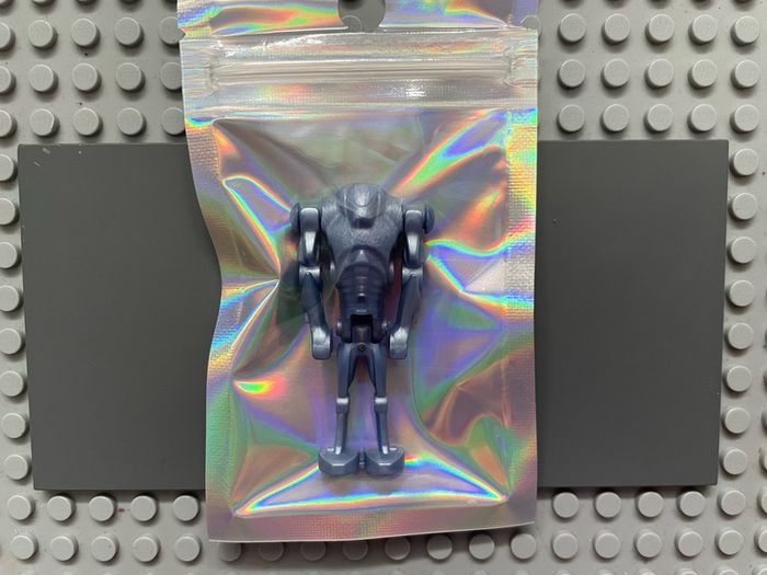 lego Star Wars sw0056 Super Battle Droid minifigure- Pearl Sand Blue
