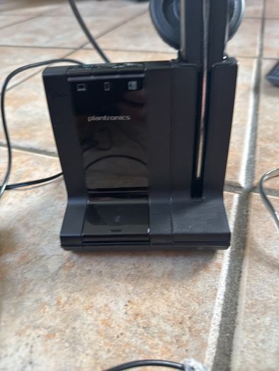 Plantronics Savi W8200B/A Wireless Office Headset System