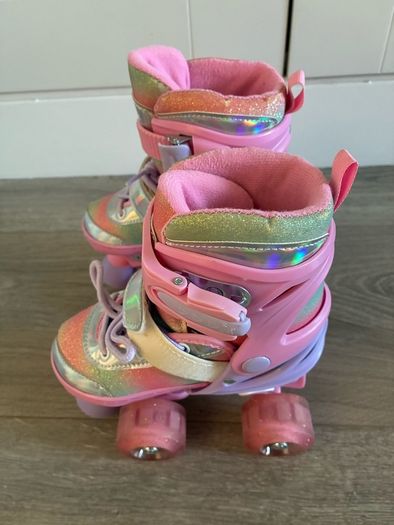 Girls Rollerskates with light up wheels