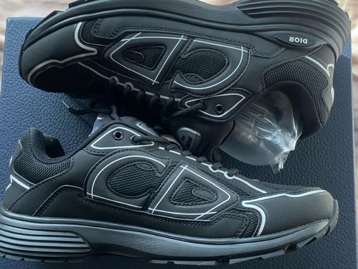 Dior b30 black