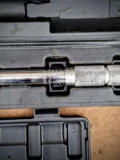 2 Torque Wrenches 1/2. & 1/4 Set