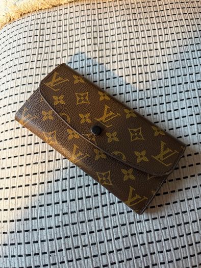 Louise Vuitton Wallet