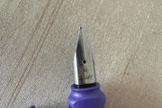 Lamy Safari fountain pen - purple - excellent condition - M nib