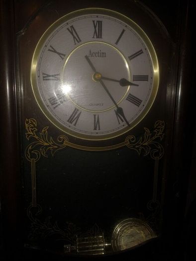 clock with battery